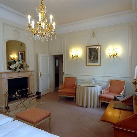 Hotel Bürger Palais Ansbach Kamer foto